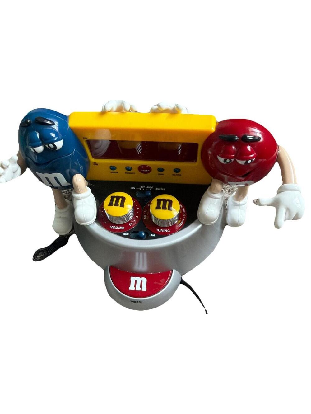 Vintage M&Ms Collectible AM/FM Digital Alarm Clock Radio Snooze Antenna - Picture 6 of 7